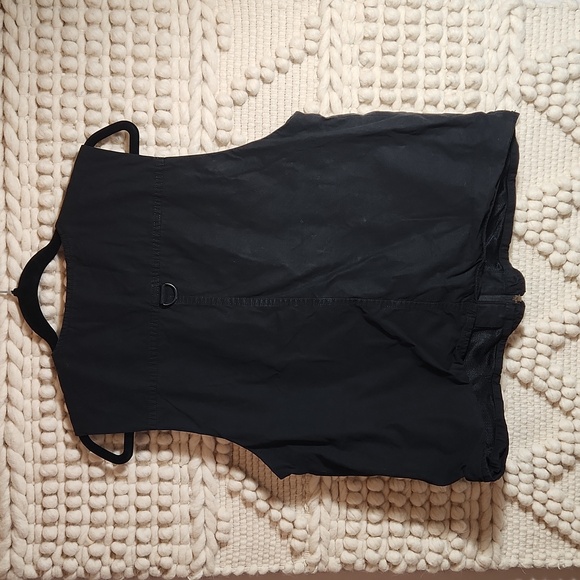 TNA Overload Utility Cargo Vest Black - Picture 2 of 8